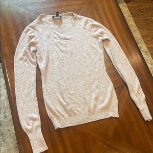 Express Women's Light Pink Crew Neck Sweater